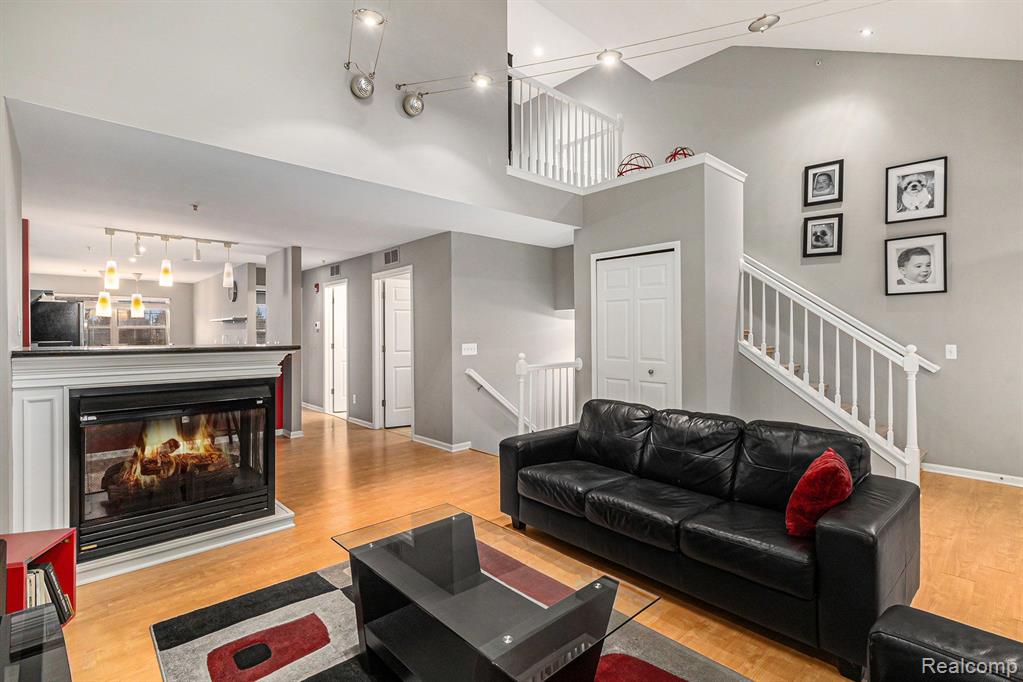 156 SANDY Lane, Walled Lake, MI 48390 — Photo 7