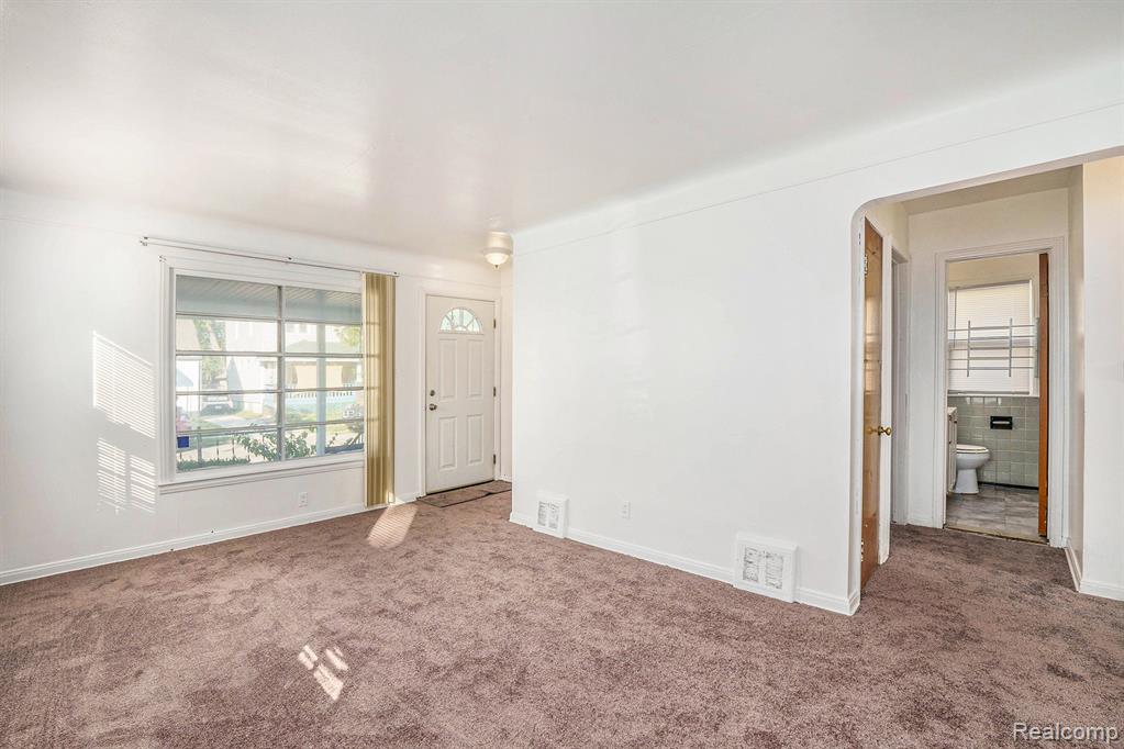 8114 Roselawn Street, Detroit, MI 48204 — Photo 4