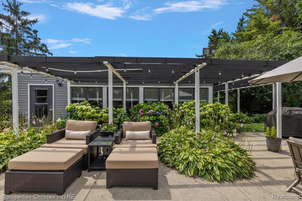 3060 Chickering Lane, Bloomfield Hills, MI 48302 — Photo 52