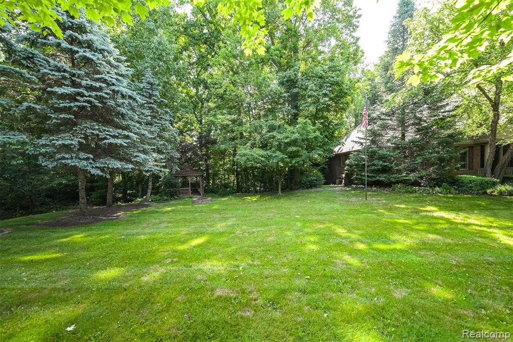 3376 Oak Park Drive, Saline, MI 48176 — Photo 11