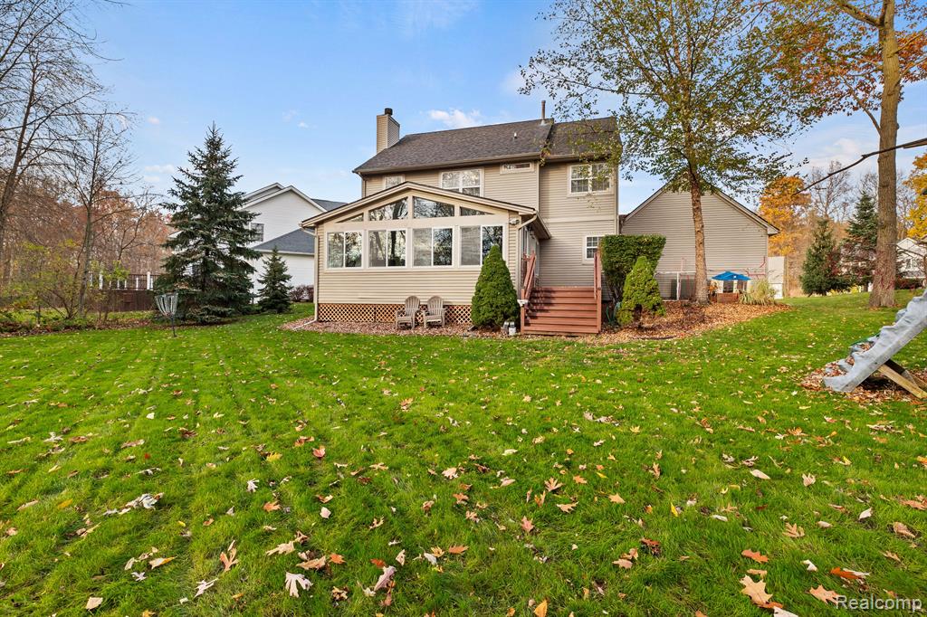 1095 APPALOOSA Court, South Lyon, MI 48178 — Photo 38