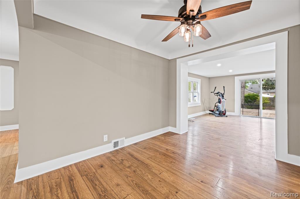 22029 Oconnor Street, Saint Clair Shores, MI 48080 — Photo 8