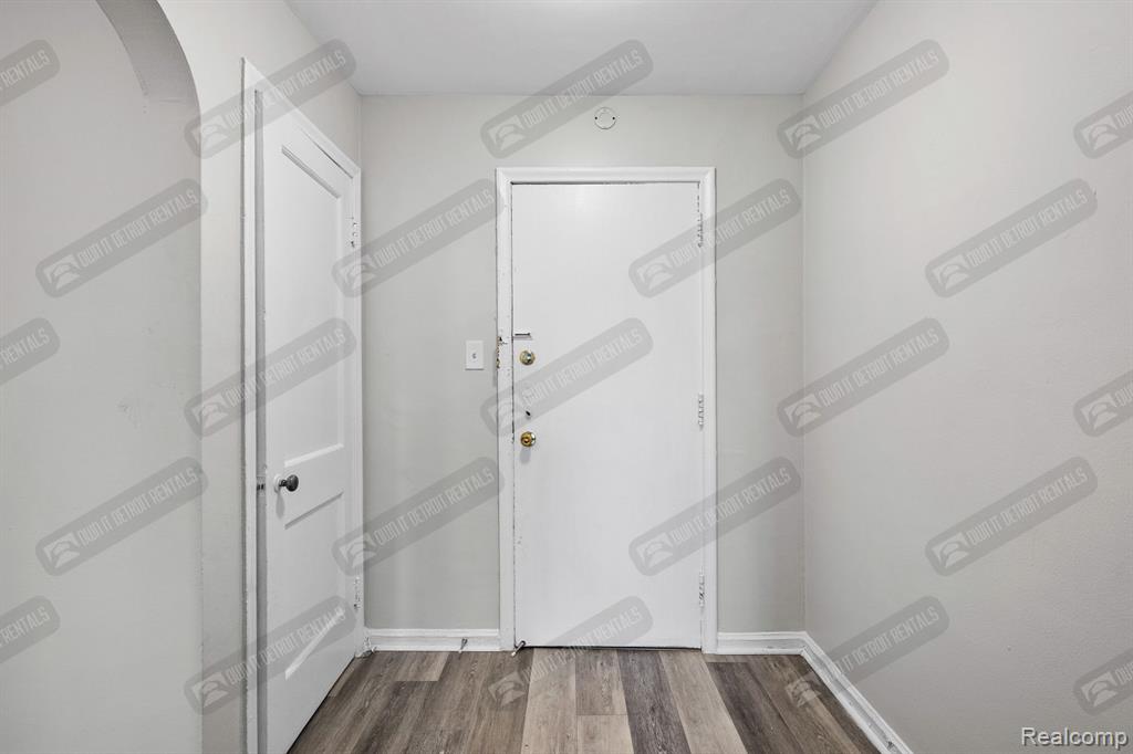 1000 MERTON Road, Highland Park, MI 48203 — Photo 4