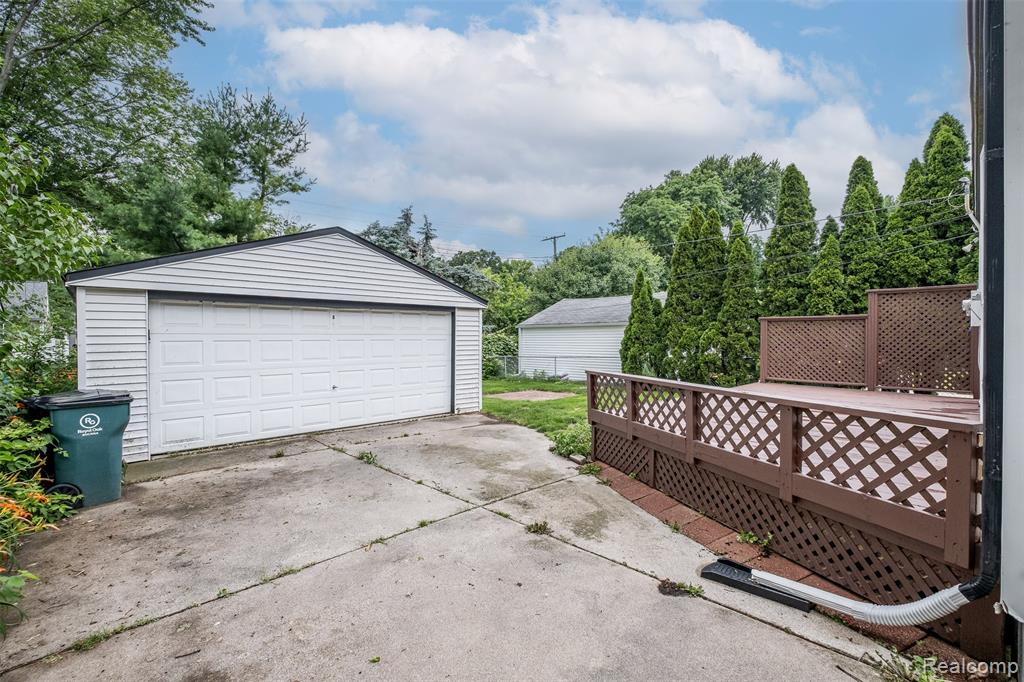 807 Vermont Avenue, Royal Oak, MI 48067 — Photo 39