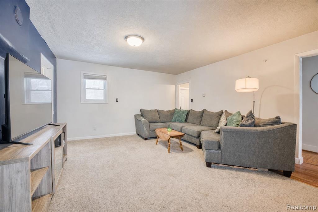 49675 S Interstate 94 Service Drive, Van Buren, MI 48111 — Photo 2