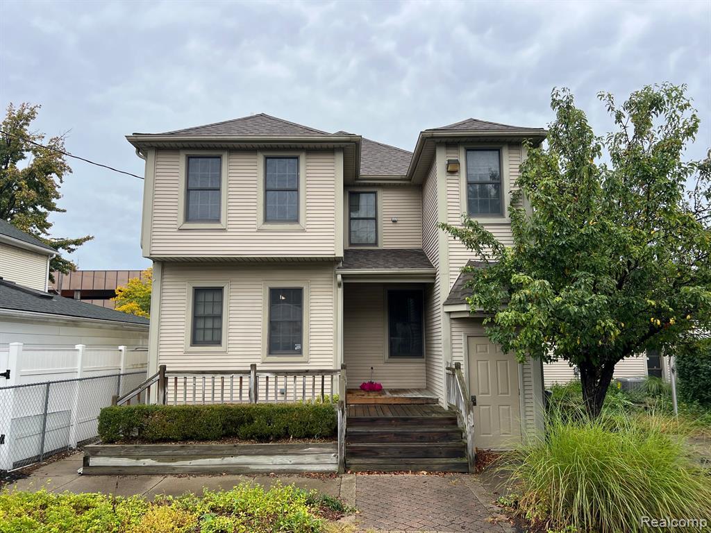 820 S Washington Avenue, Royal Oak, MI 48067 — Photo 2
