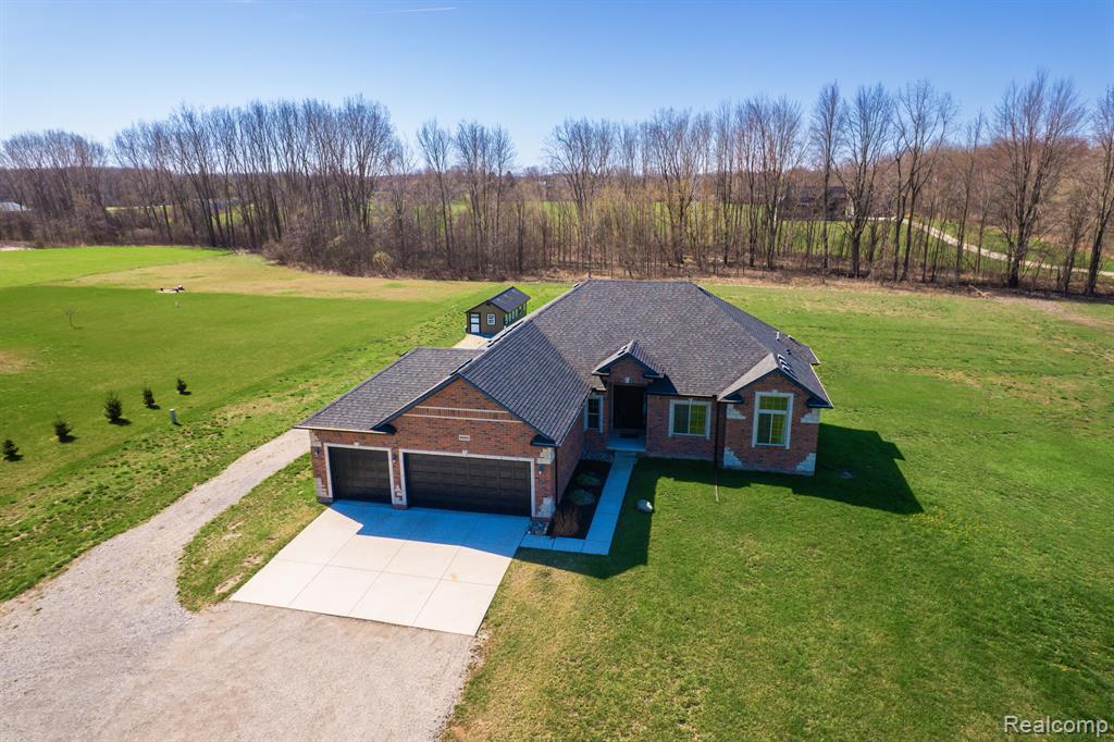 8520 ALMONT Road, Almont, MI 48003 — Photo 3