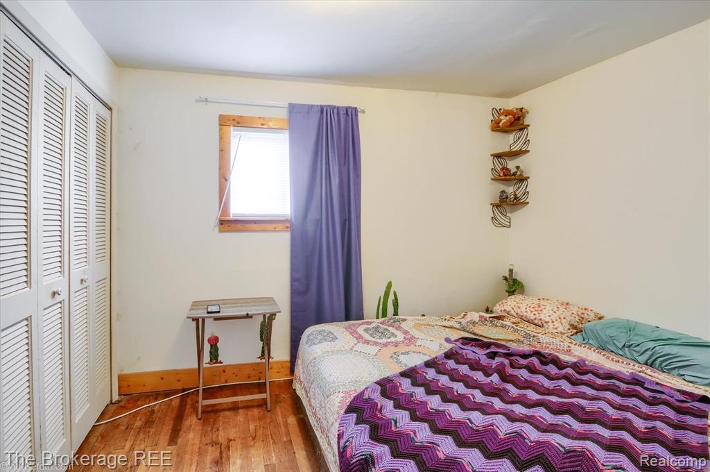 703 CEDARLAWN Road, Waterford, MI 48328 — Photo 14