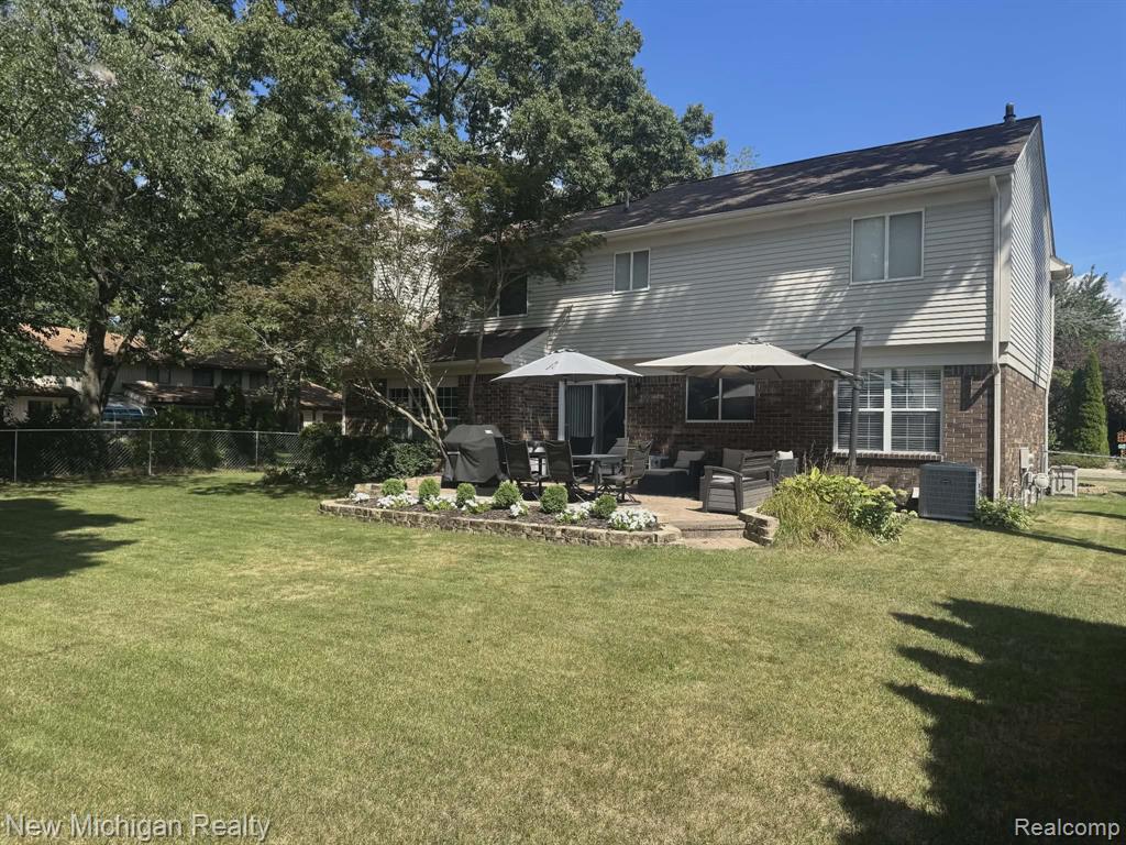 6612 Ashley Court, Waterford, MI 48327 — Photo 34