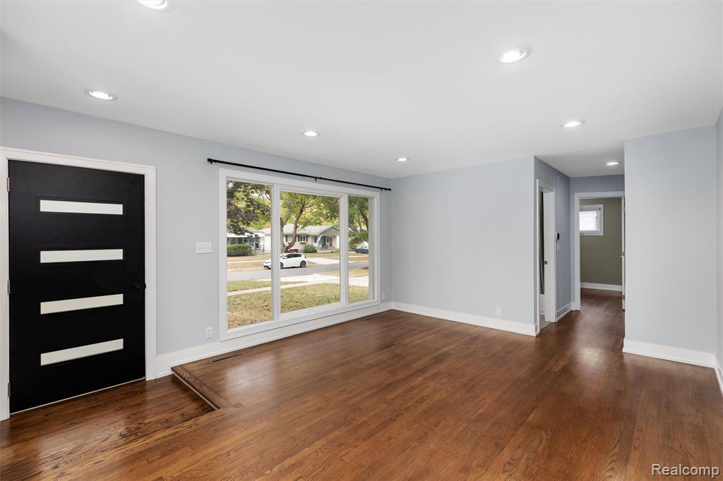 622 N Wilson Avenue, Royal Oak, MI 48067 — Photo 2