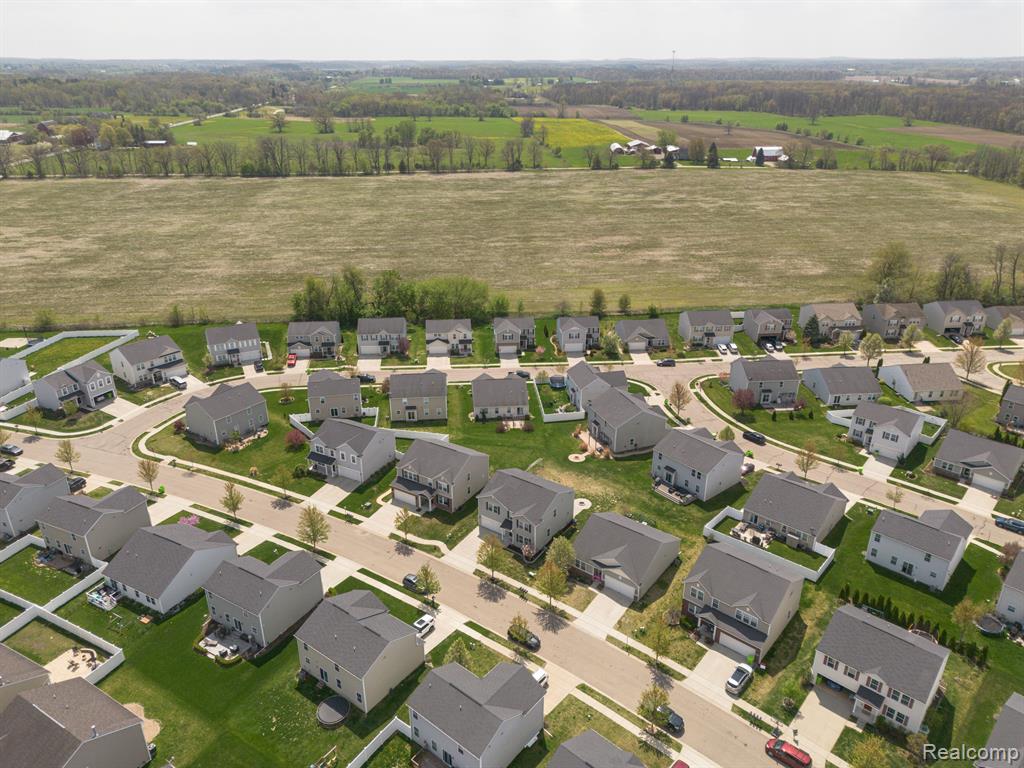 8354 CRAB APPLE Trail, Dexter, MI 48130 — Photo 59