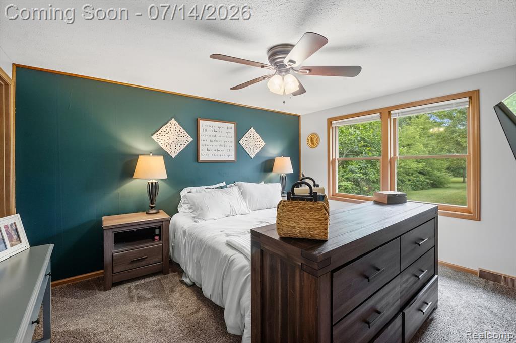 5891 Campbell Corners Drive, Howell, MI 48855 — Photo 13