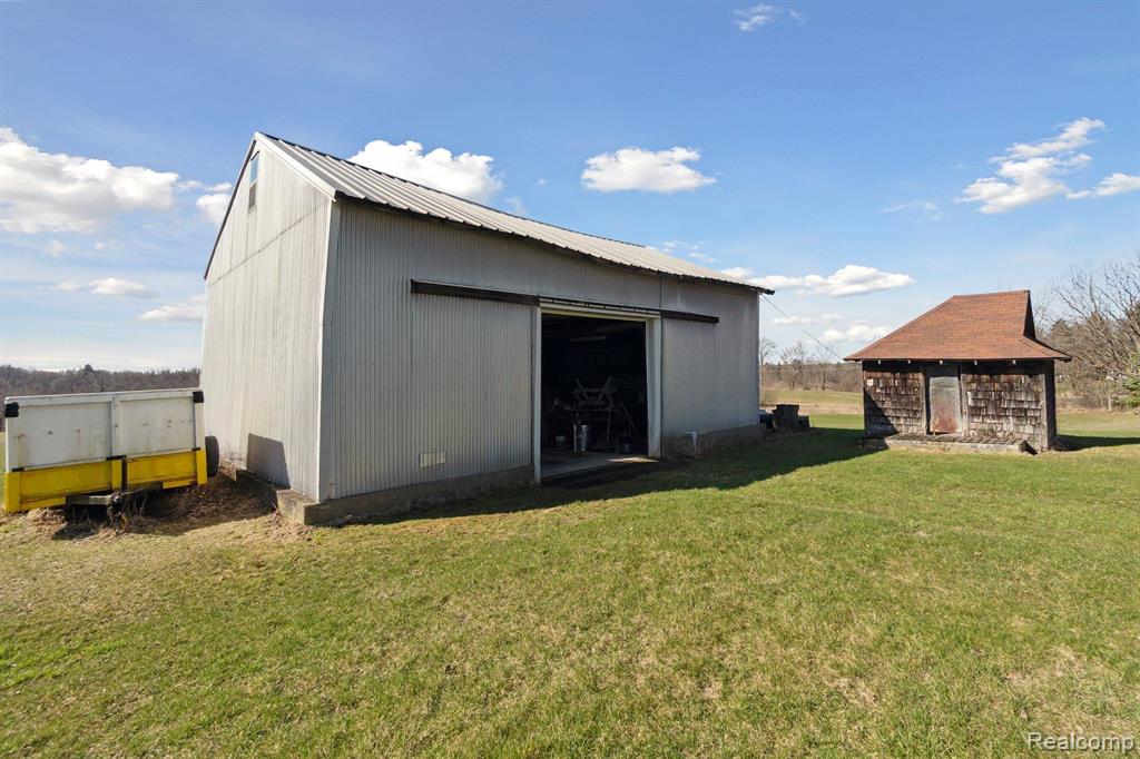 5821 SAWMILL LAKE Road, Ortonville, MI 48462 — Photo 15