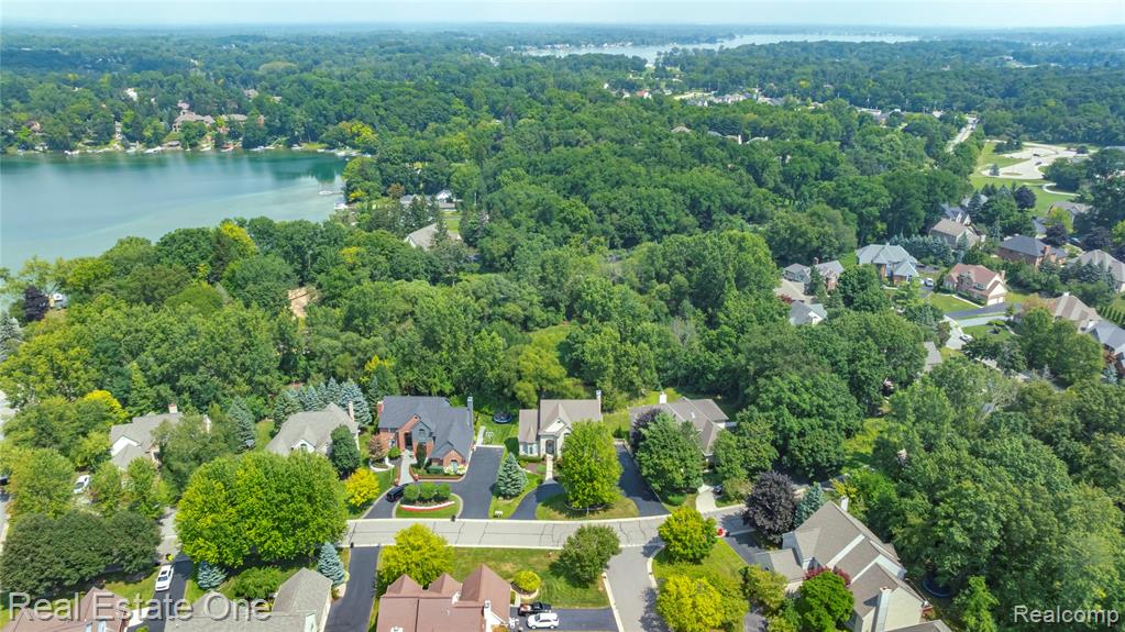6210 Orchard Woods Drive, West Bloomfield, MI 48324 — Photo 72