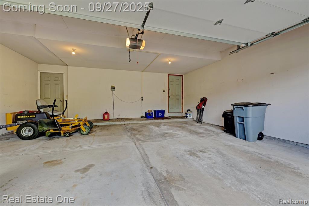 90 Crescent Hill Drive, Ortonville, MI 48462 — Photo 52