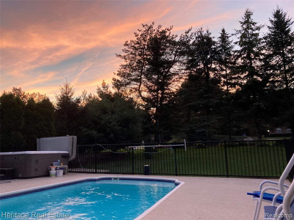 174 Howland Pines Drive, Oxford, MI 48371 — Photo 5