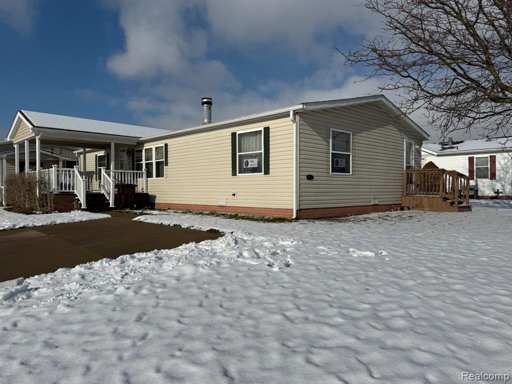 8737 Daniel Drive, Newport, MI 48166 — Photo 28