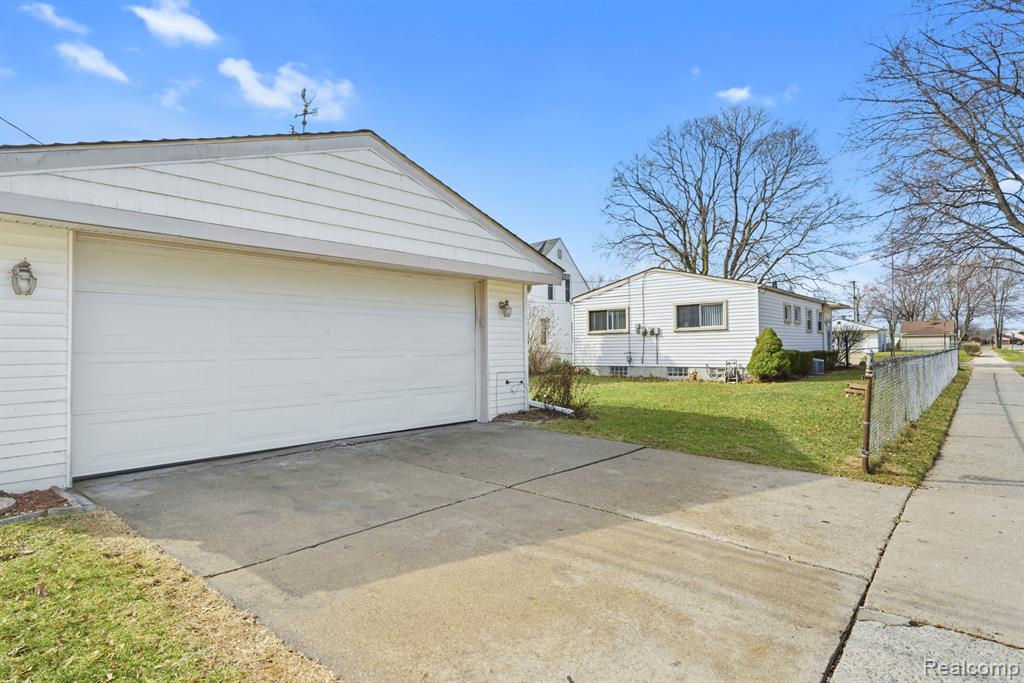 14509 Poplar Street, Southgate, MI 48195 — Photo 25
