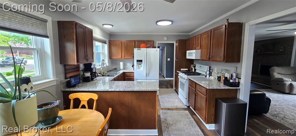 6948 Chirrewa Street, Westland, MI — Photo 4