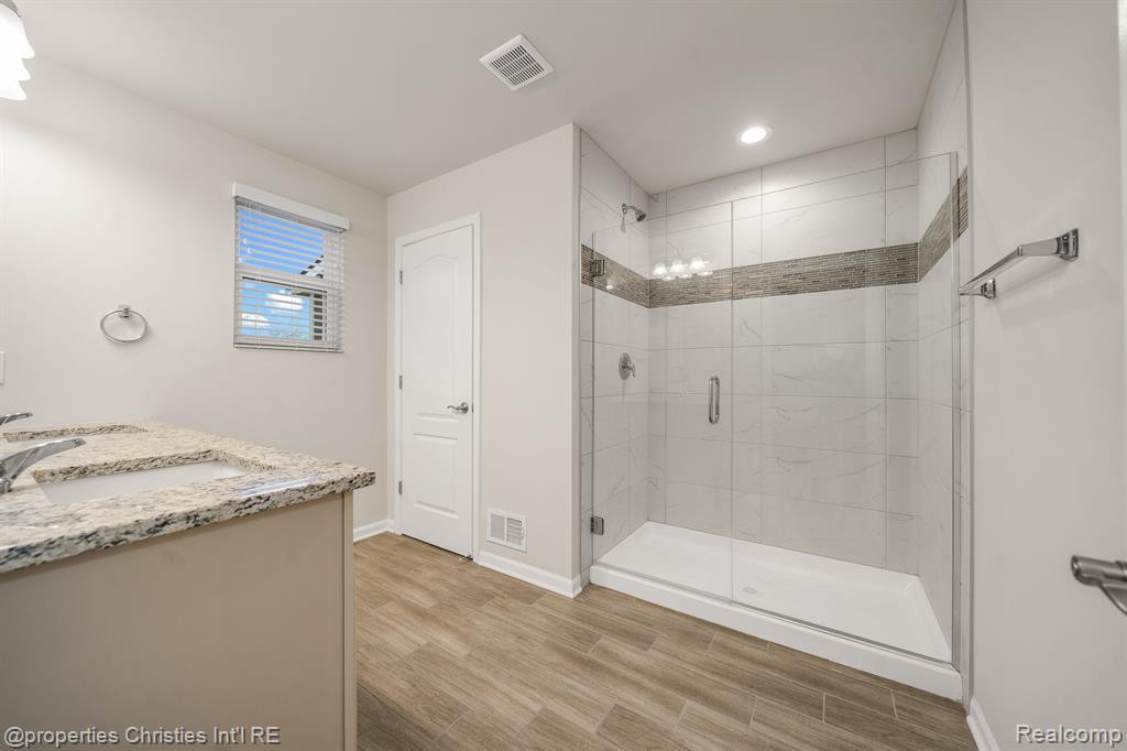 43580 PROSPECT, Novi, MI — Photo 18