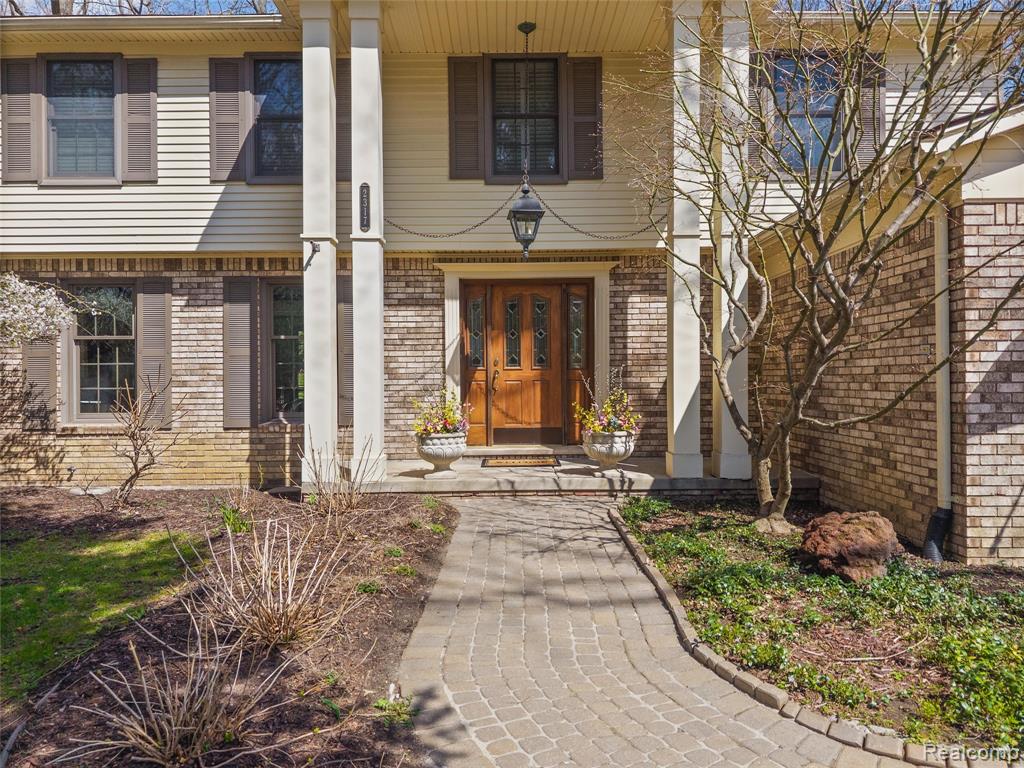 2317 Chelsea Court, Troy, MI 48084 — Photo 3