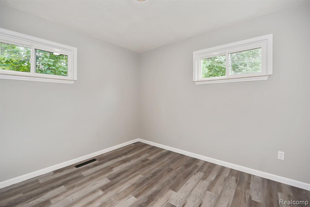 1468 GAIL, Ypsilanti, MI 48198 — Photo 26