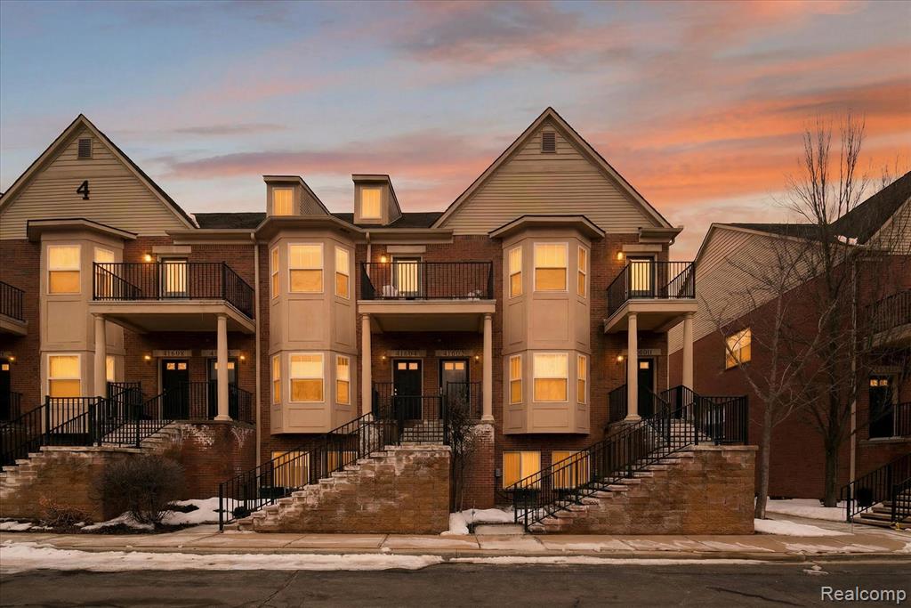 41602 Hamlet Lane, Novi, MI — front exterior