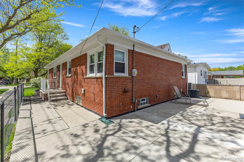 2515 21st Street, Wyandotte, MI 48192 — Photo 42