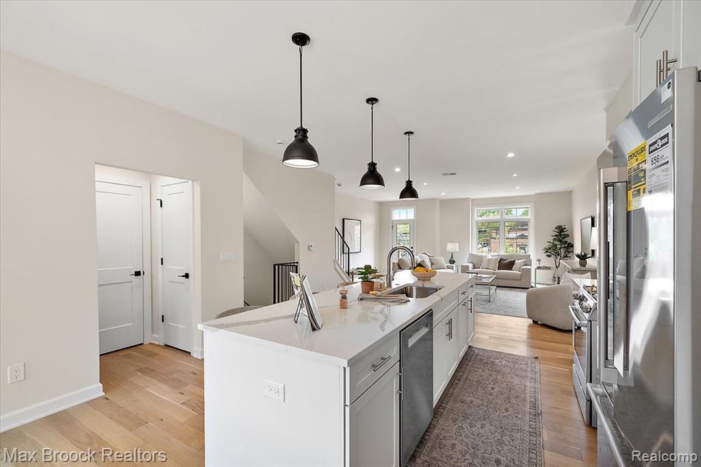 382 Notre Dame Street, Grosse Pointe, MI 48230 — Photo 12