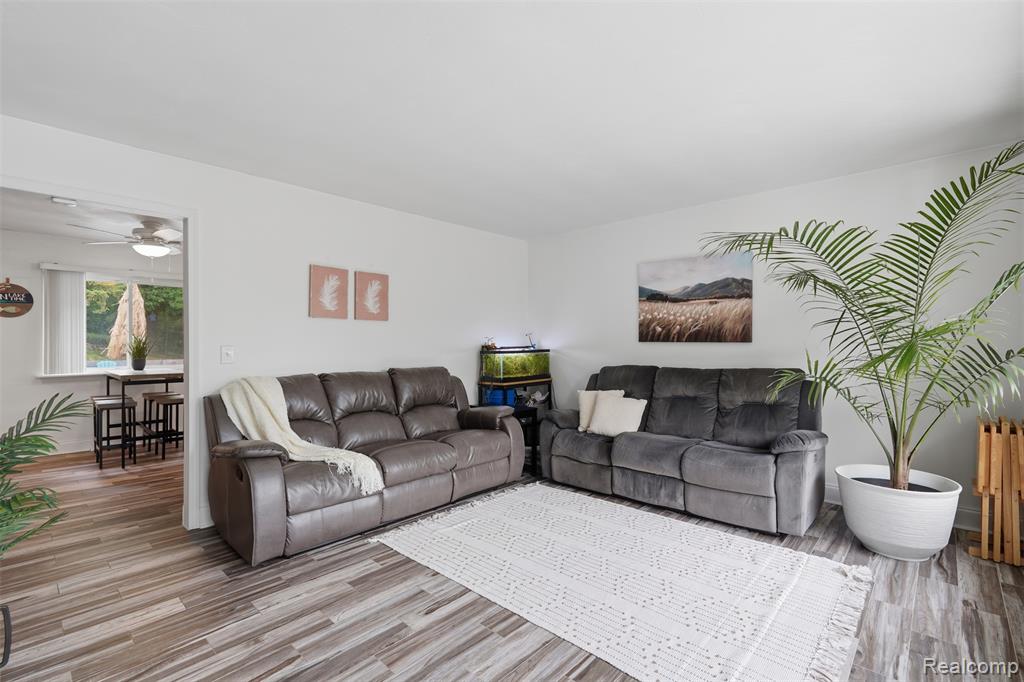 5233 Van Winkle Street - Photo 3