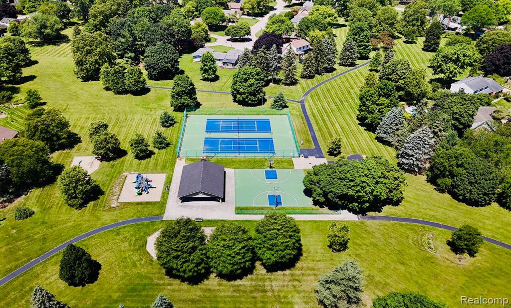 42085 Banbury Road, Northville, MI 48168 — Photo 55