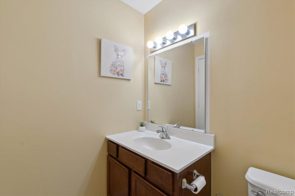 658 GLENLIVET Street, Howell, MI 48843 — Photo 37