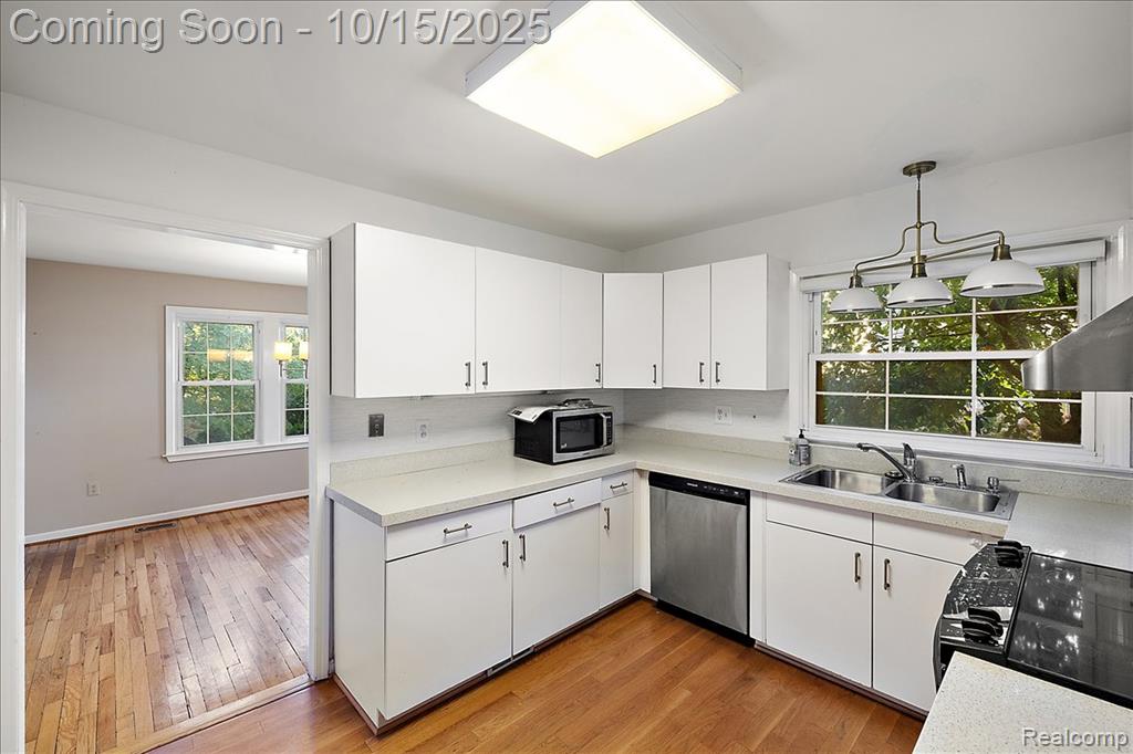 564 BROOKSIDE Avenue, Birmingham, MI 48009 — Photo 12