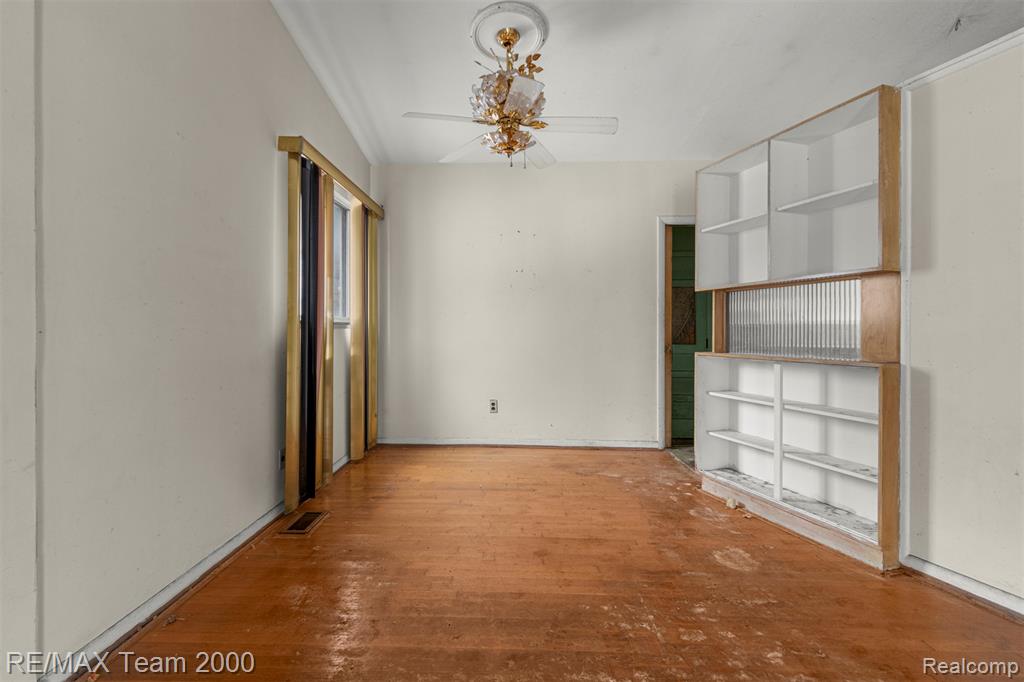 15211 Joan Street, Oak Park, MI 48237 — Photo 10
