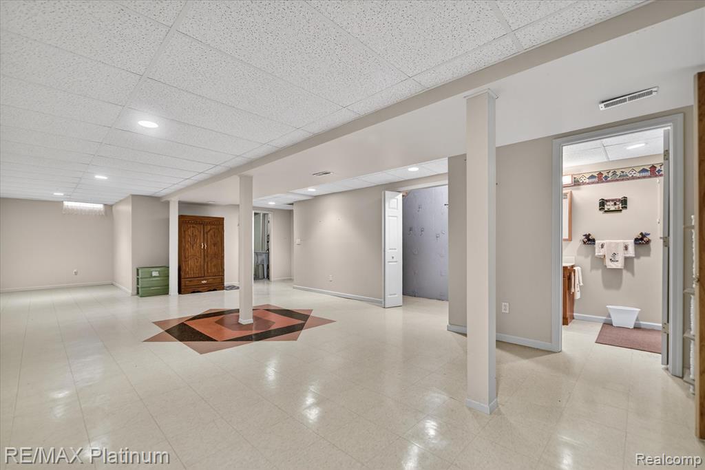 728 Griswold Street, Howell, MI 48843 — Photo 24