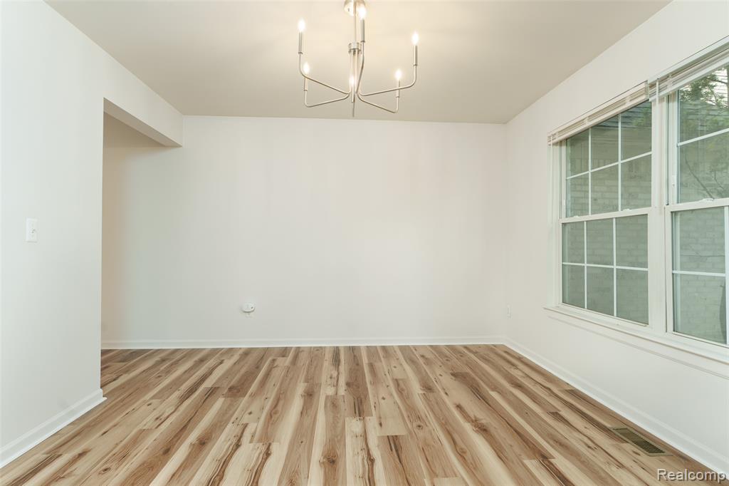 3172 Birchwood Court, Ann Arbor, MI 48105 — Photo 7
