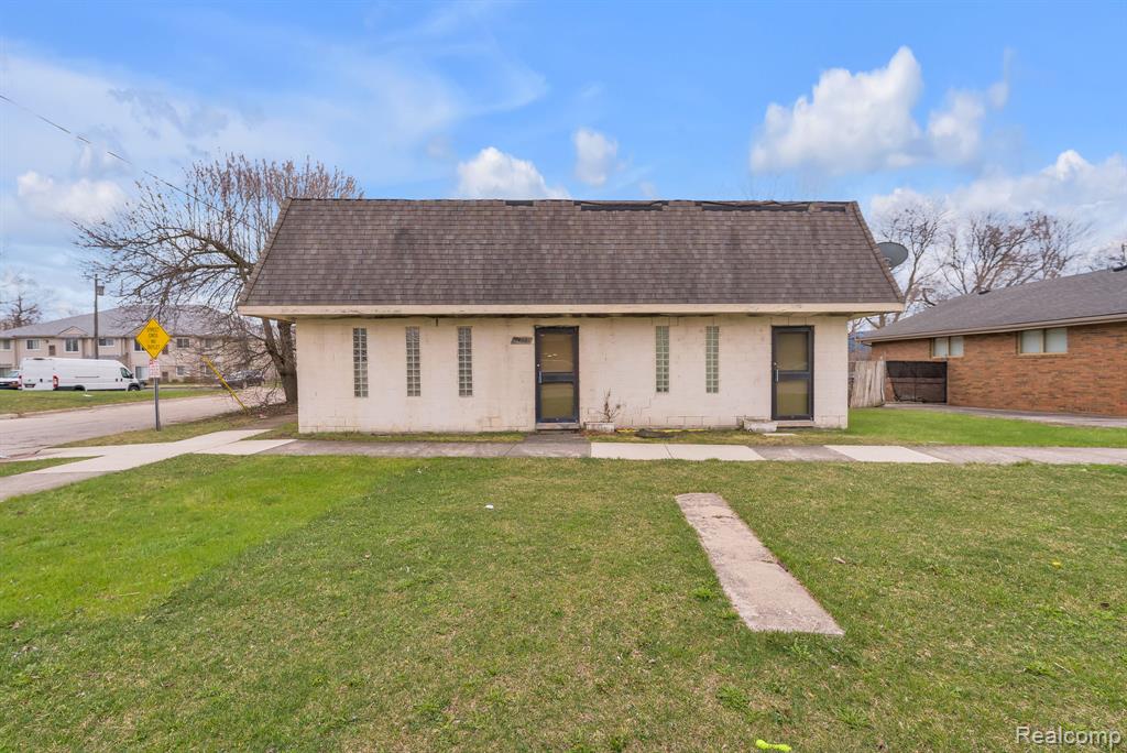 24501 Ann Arbor Trail, Dearborn Heights, MI 48127 — Photo 4