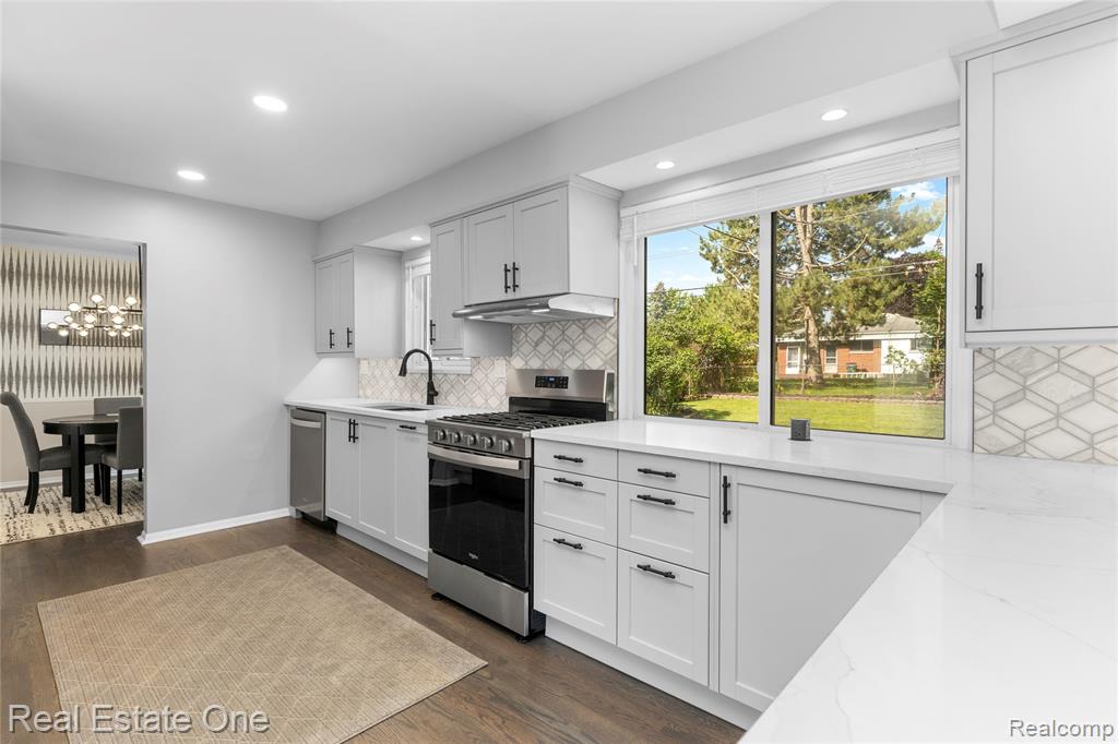 5011 Thorncroft Avenue, Royal Oak, MI 48073 — Photo 22