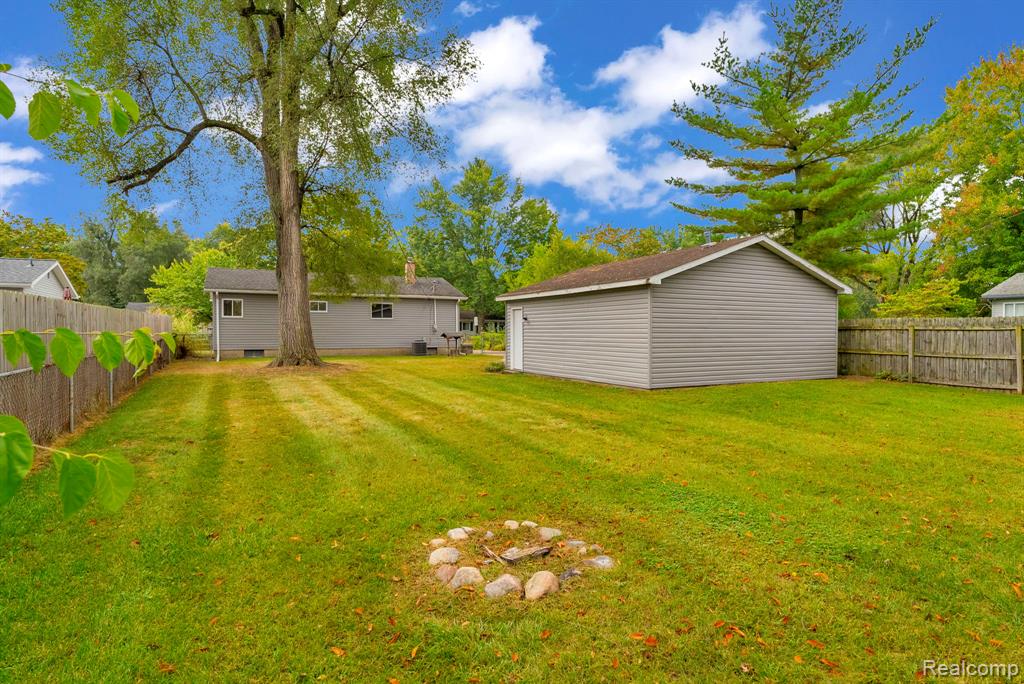 744 Hartner Drive, Holly, MI 48442 — Photo 19