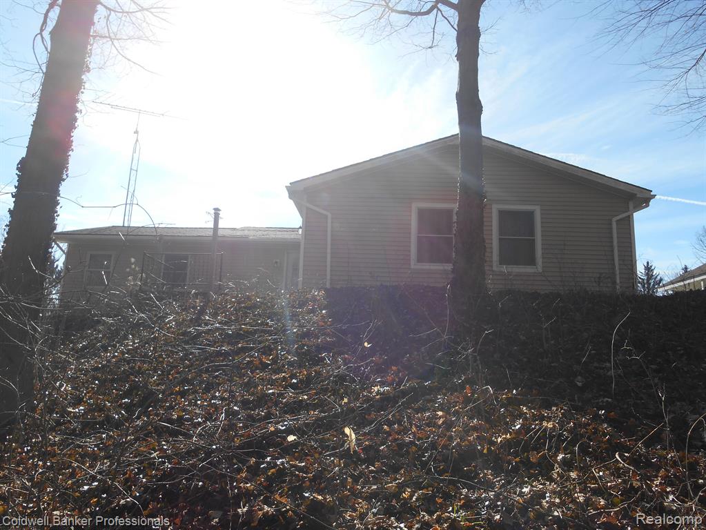 1651 CASTLE Road, North Branch, MI 48461 — Photo 17