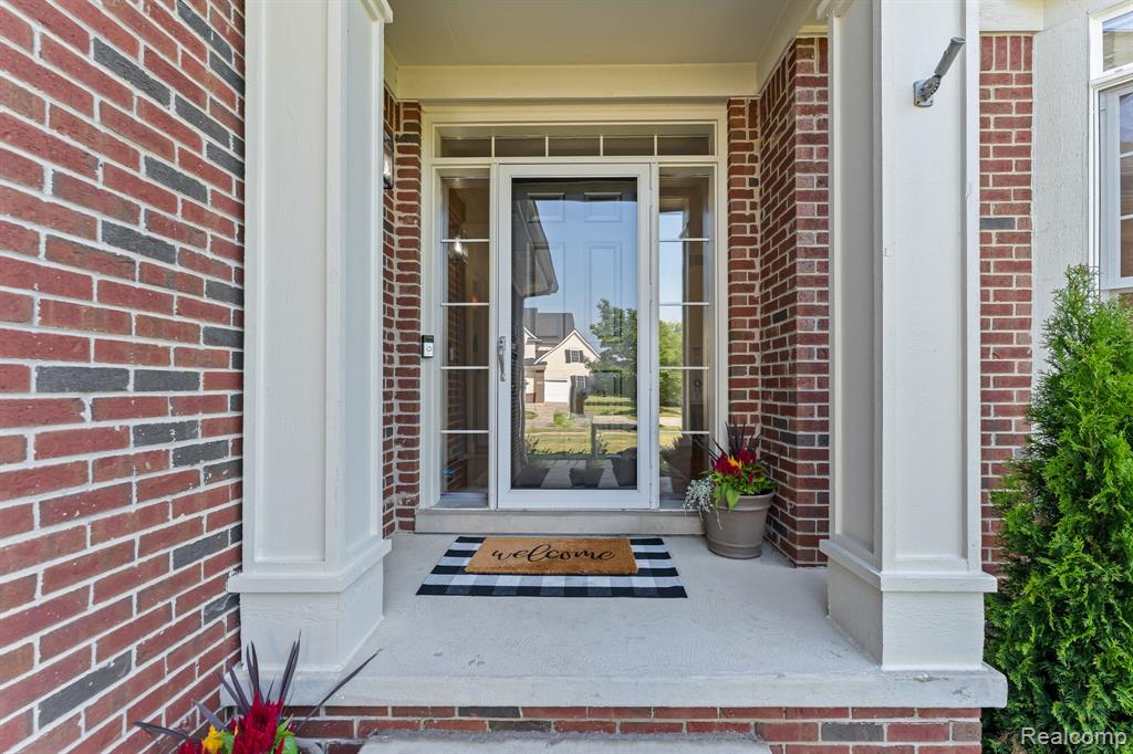 6060 Balmoral Way, Commerce Twp, MI 48382 — Photo 4