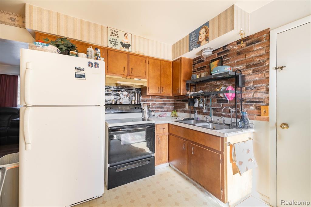 12579 Spruce Lane, Perry, MI 48872 — Photo 32