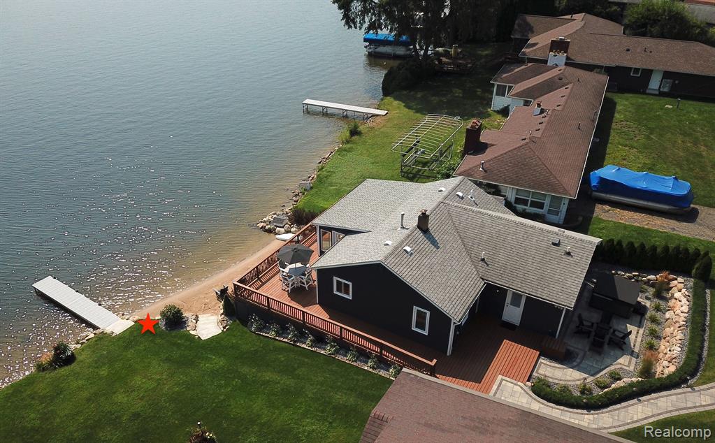 8453 WOODLAND SHORE Drive, Brighton, MI 48114 — Photo 26