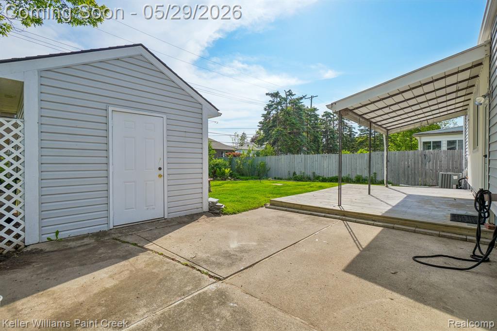 20620 Alger Street, Saint Clair Shores, MI 48080 — Photo 24