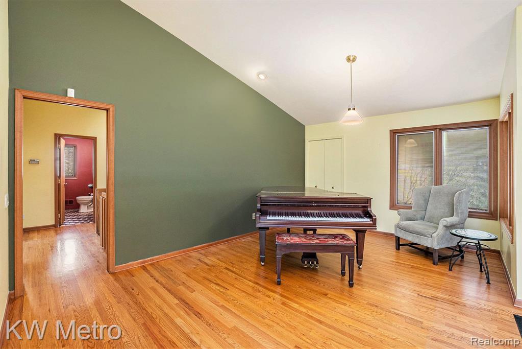 6545 PARK VALLEY Drive, Clarkston, MI 48348 — Photo 11