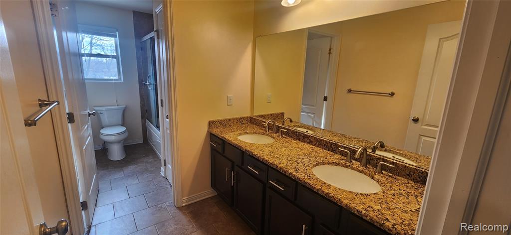 42849 Saint James Court, Sterling Heights, MI 48314 — Photo 38