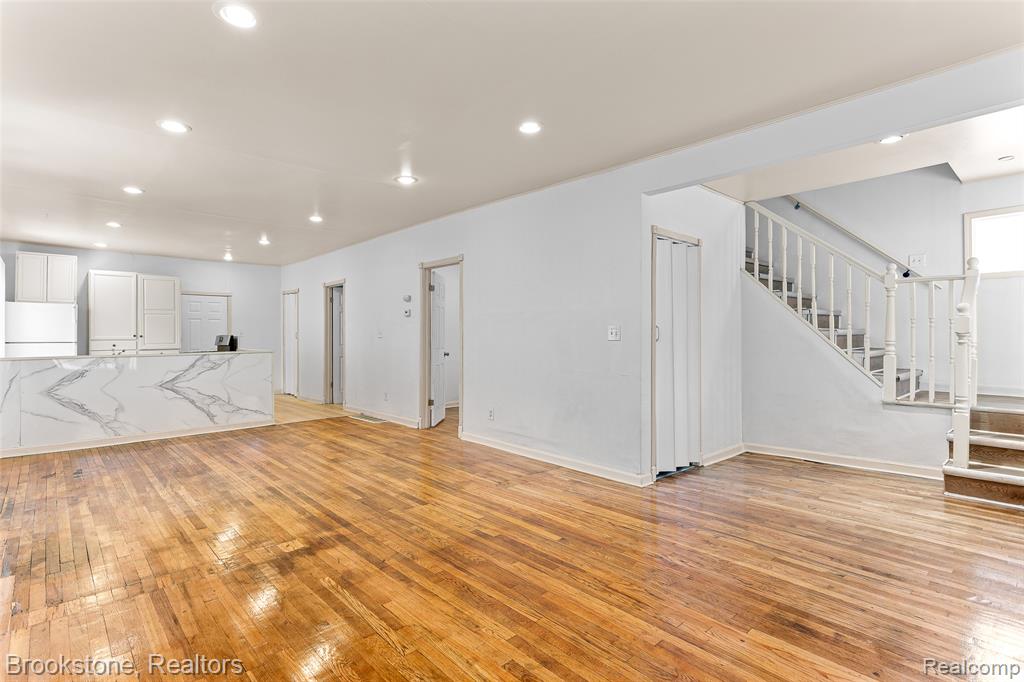 7645 Fisher Avenue, Warren, MI 48091 — Photo 6