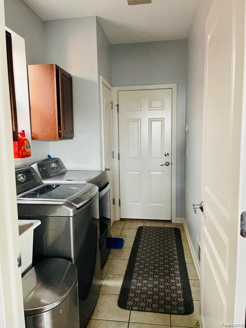 45322 Bartlett Drive, Novi, MI — Photo 10