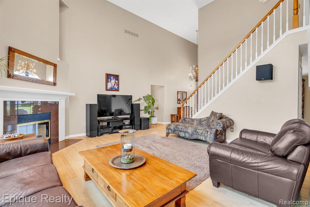 9493 Aspen View Drive, Grand Blanc, MI 48439 — Photo 9