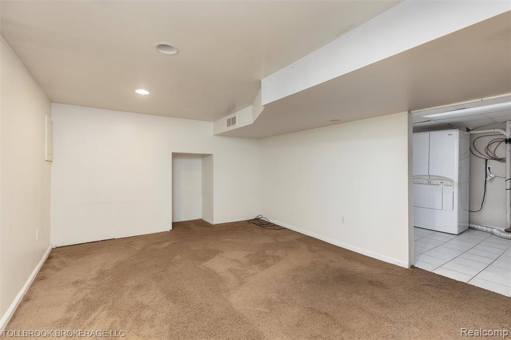 4105 Beach Road, Troy, MI 48098 — Photo 32